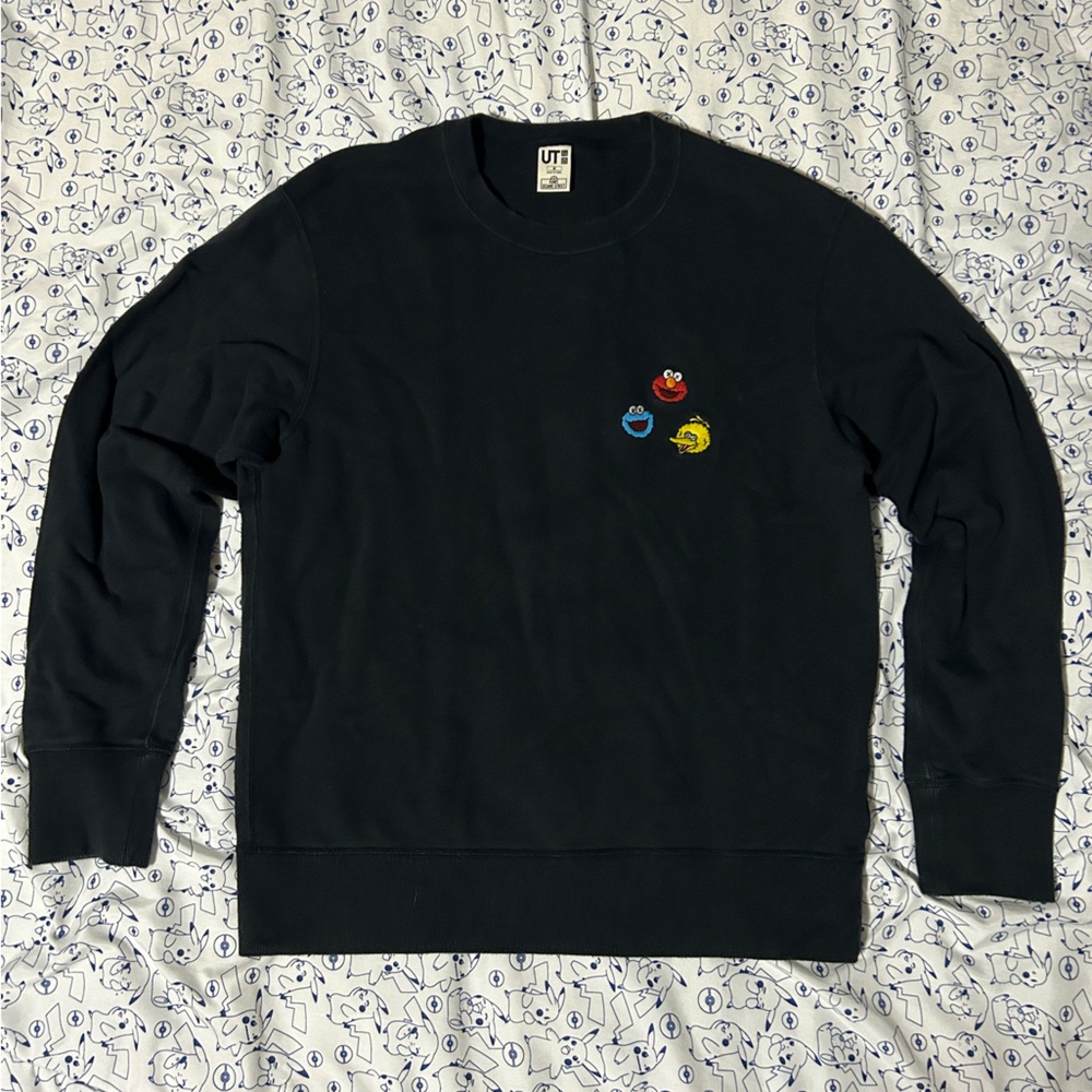UNIQLO x KAWS x SESAME STREET Embroidered Crewneck Sweatshirt